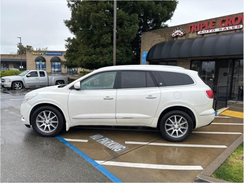 Buick Enclave 2015 price $13,995