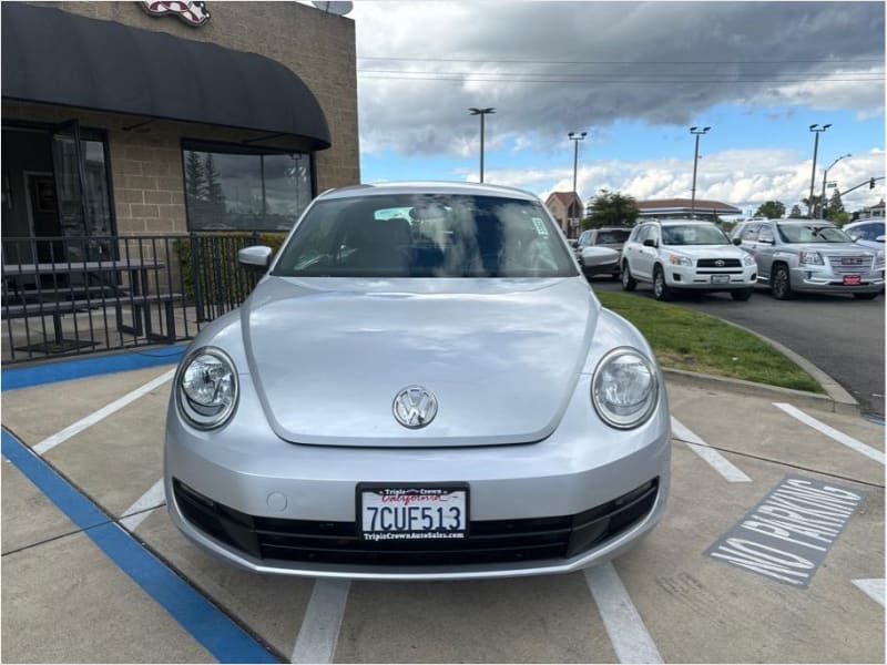 Volkswagen Beetle 2012 price $10,995