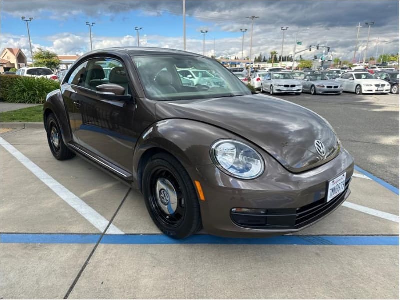 Volkswagen Beetle 2015 price $14,995