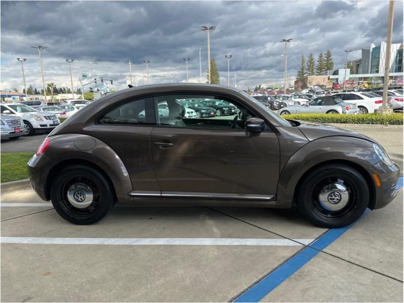 Volkswagen Beetle 2015 price $14,995