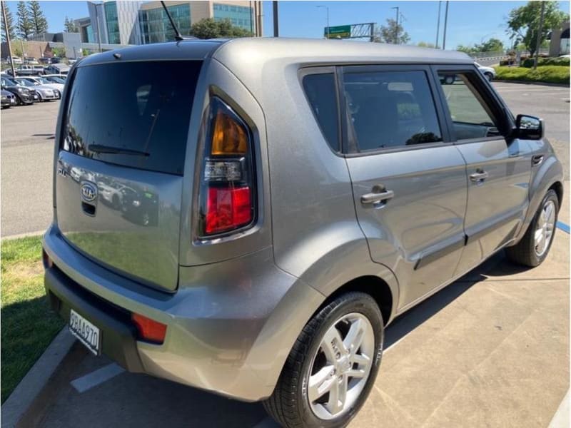 Kia Soul 2011 price $7,995