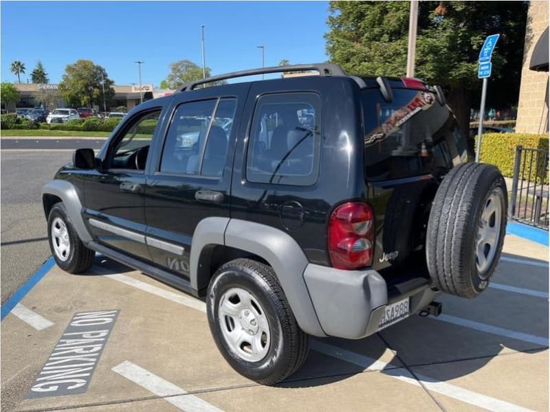 Jeep Liberty 2005 price $7,995