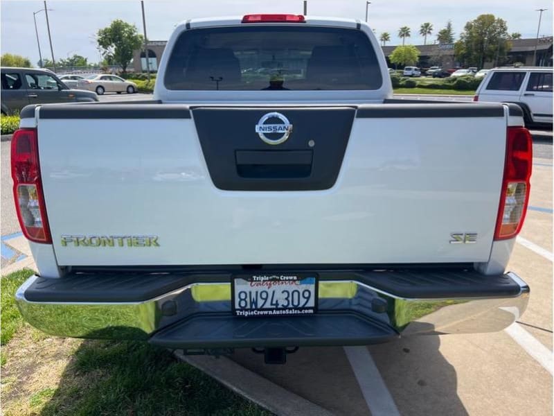 Nissan Frontier Crew Cab 2010 price $14,995