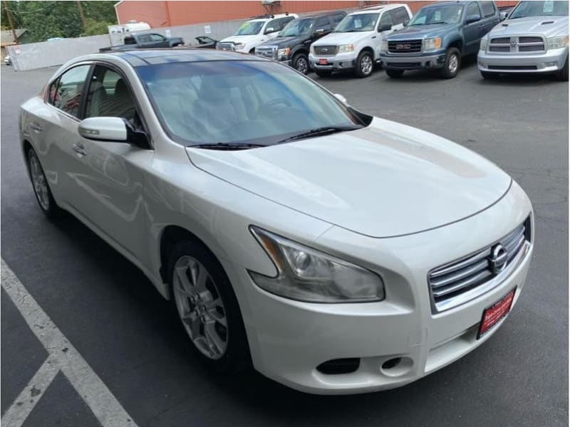 Nissan Maxima 2013 price $10,995