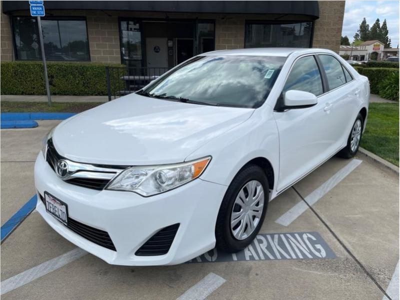 Toyota Camry 2014 price $14,995