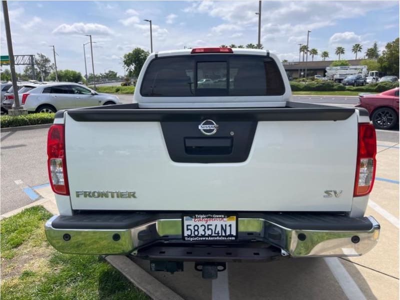 Nissan Frontier Crew Cab 2014 price $16,995