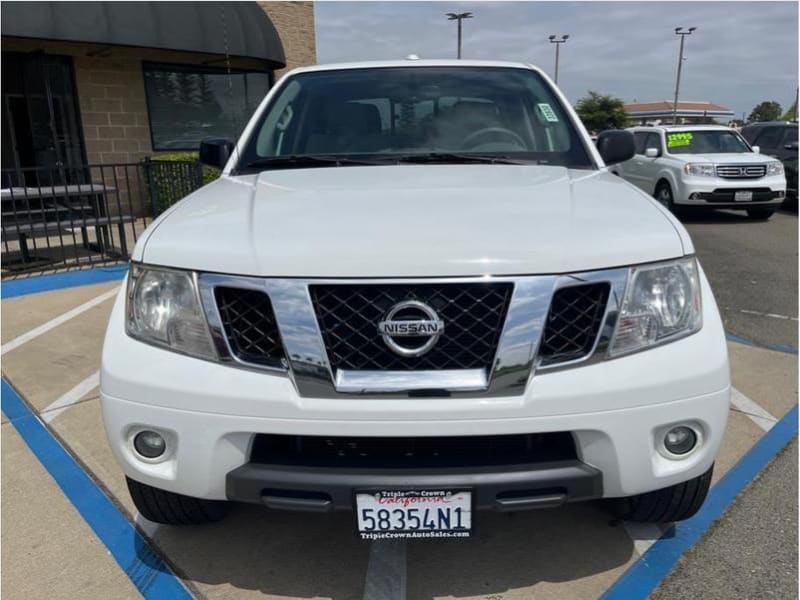 Nissan Frontier Crew Cab 2014 price $16,995