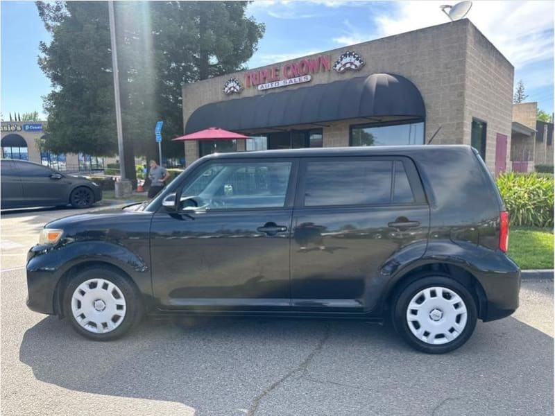 Scion xB 2014 price $10,995