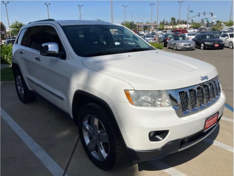 Jeep Grand Cherokee 2011 price $13,995