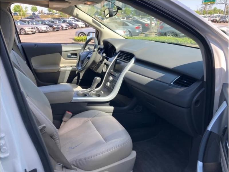 Ford Edge 2014 price $11,995