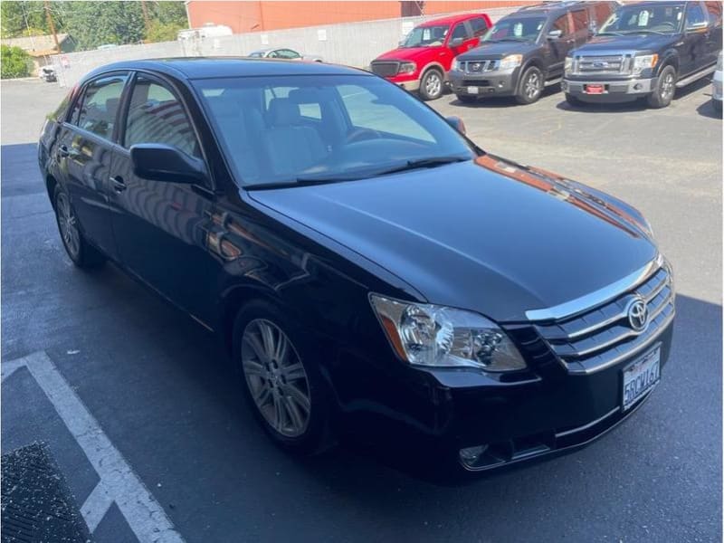 Toyota Avalon 2006 price $10,995