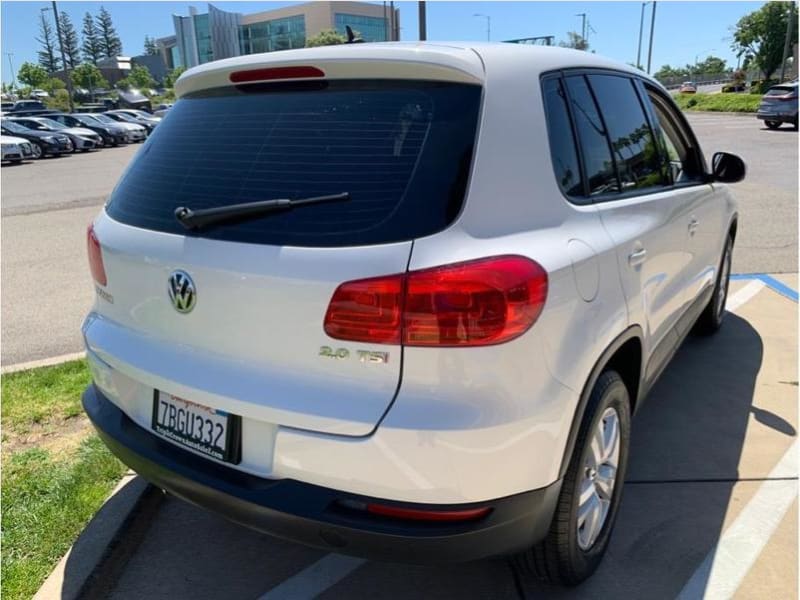 Volkswagen Tiguan 2013 price $8,995