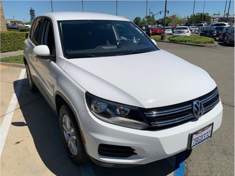 Volkswagen Tiguan 2013 price $8,995