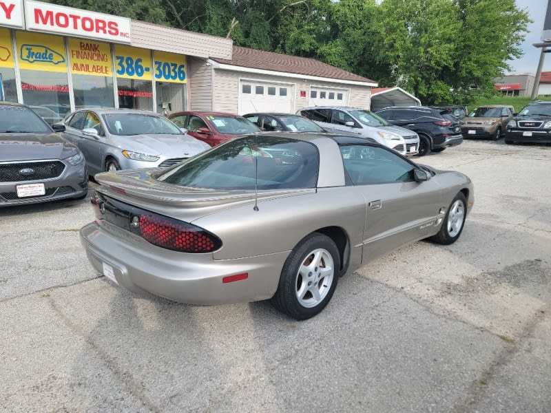 PONTIAC FIREBIRD 2000 price $7,999