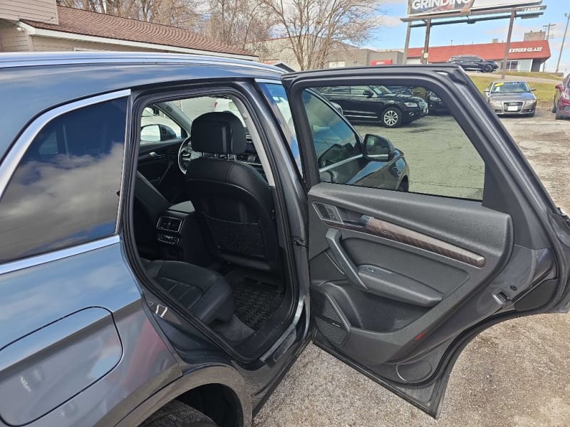 AUDI Q5 2018 price $17,999