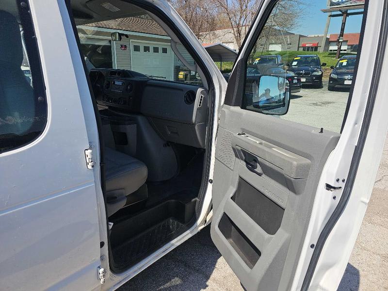 FORD ECONOLINE 2012 price $8,999