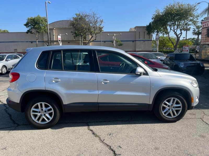 Volkswagen Tiguan 2011 price $7,999