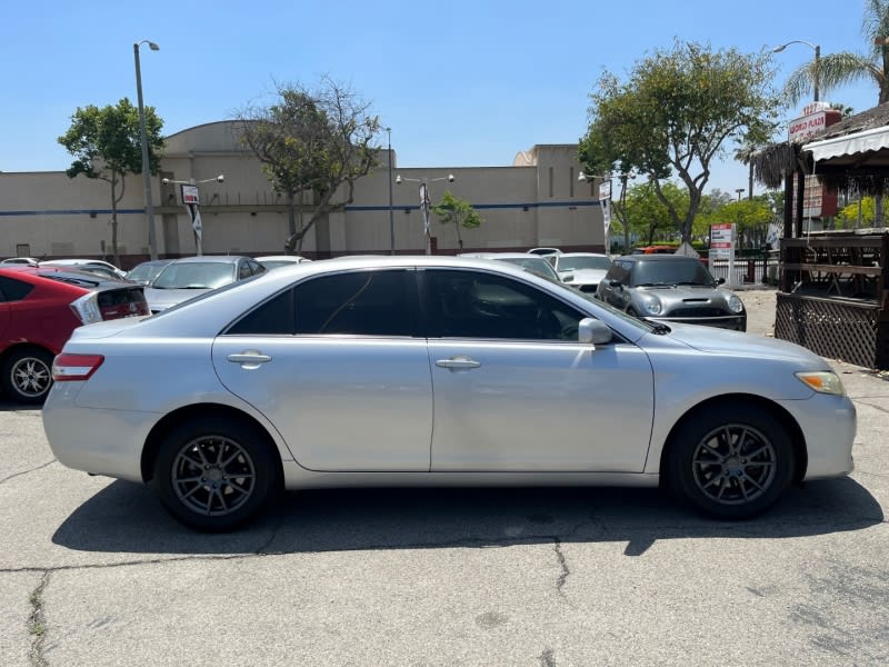 Toyota Camry 2011 price $11,550