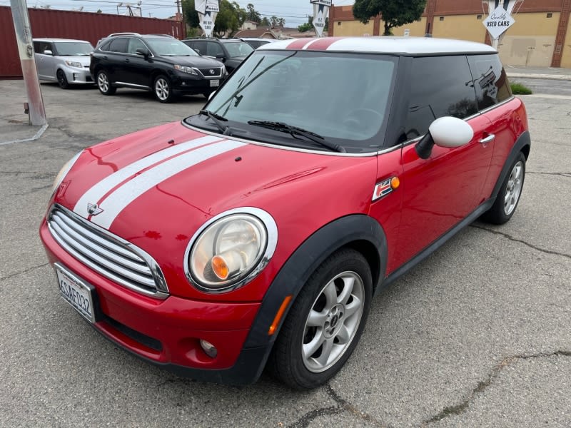 Mini Cooper Hardtop 2010 price $7,550