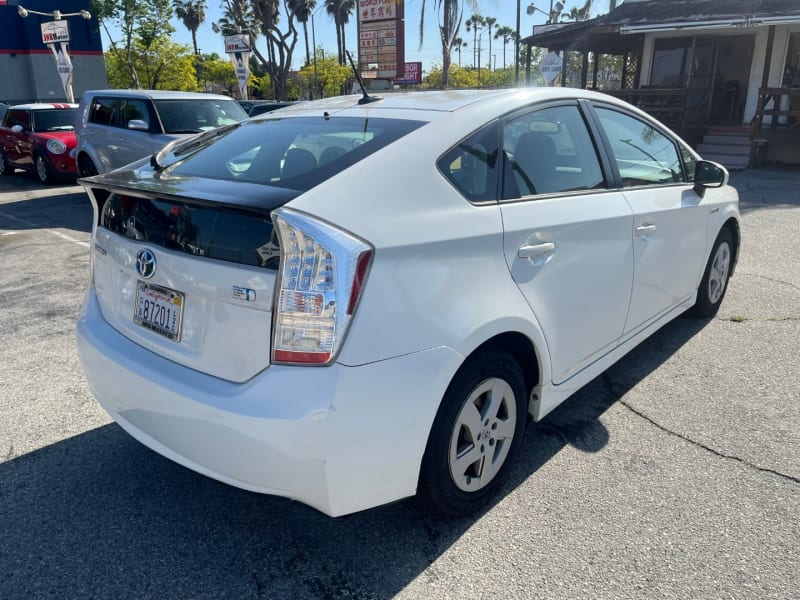 Toyota Prius 2010 price $8,999