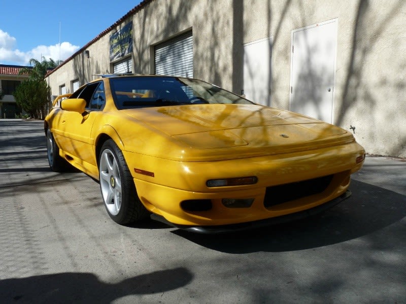 Lotus Esprit Twin Turbo 2001 price $59,800