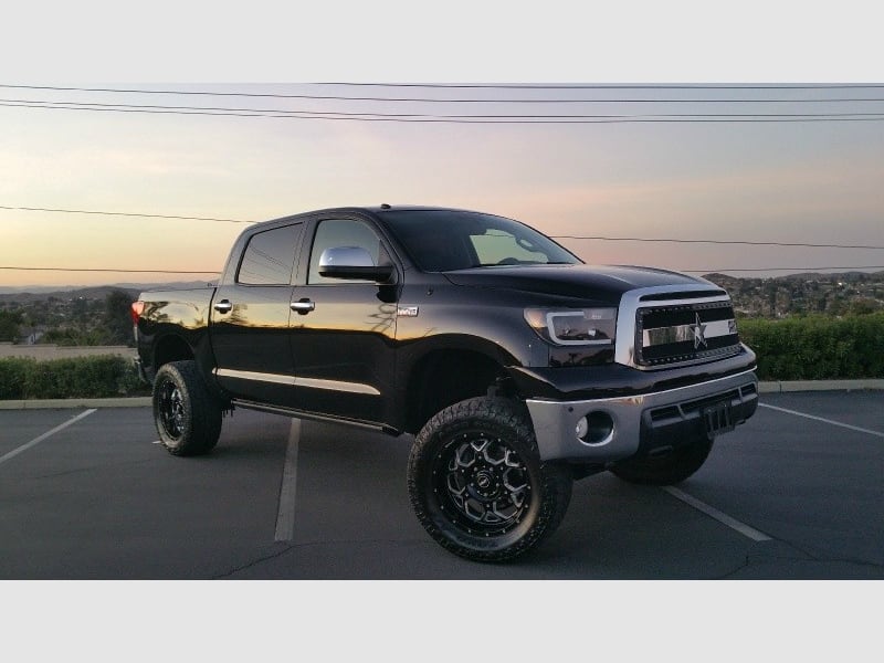 Toyota Tundra Limited CrewMax Platinum 4WD 2010 price $31,800