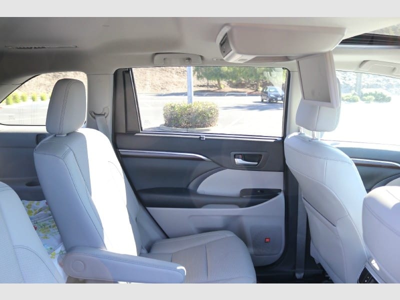 Toyota Highlander Limited V6 2015 price $27,995