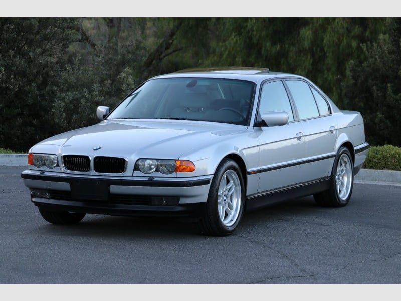 BMW 7-Series 2000 price $9,800