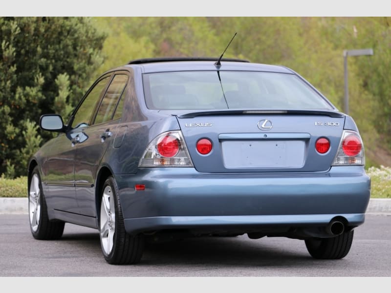 Lexus IS 300 2005 price $13,750