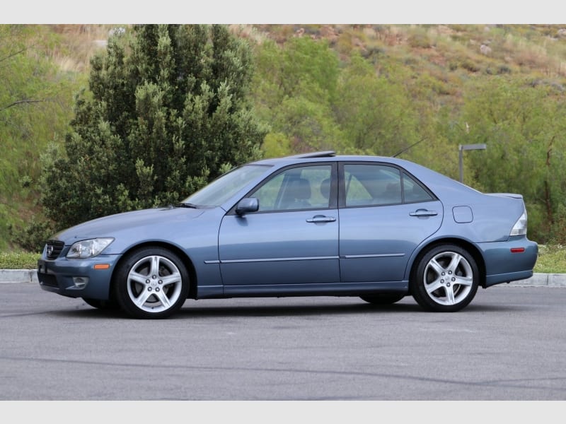 Lexus IS 300 2005 price $13,750