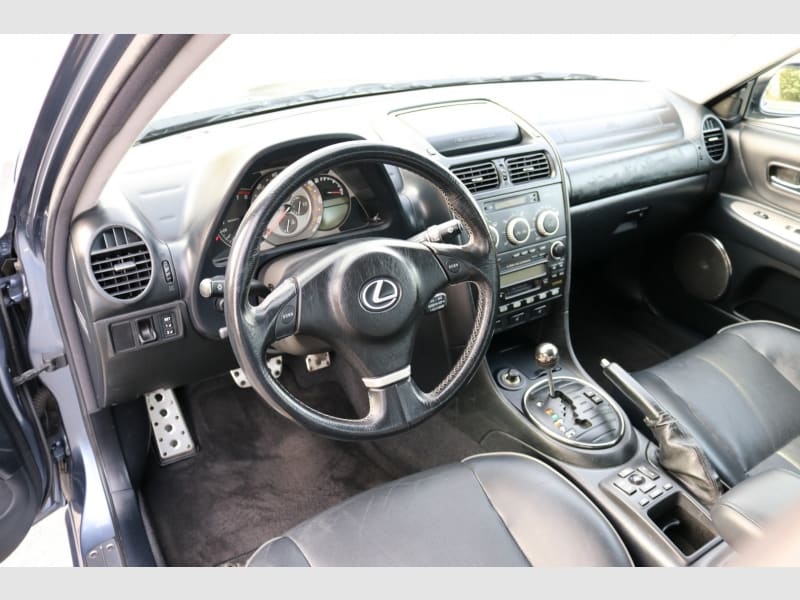 Lexus IS 300 2005 price $13,750