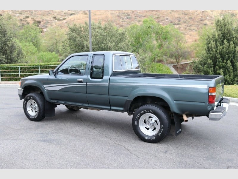 Toyota 4WD Pickups 1993 price $8,800