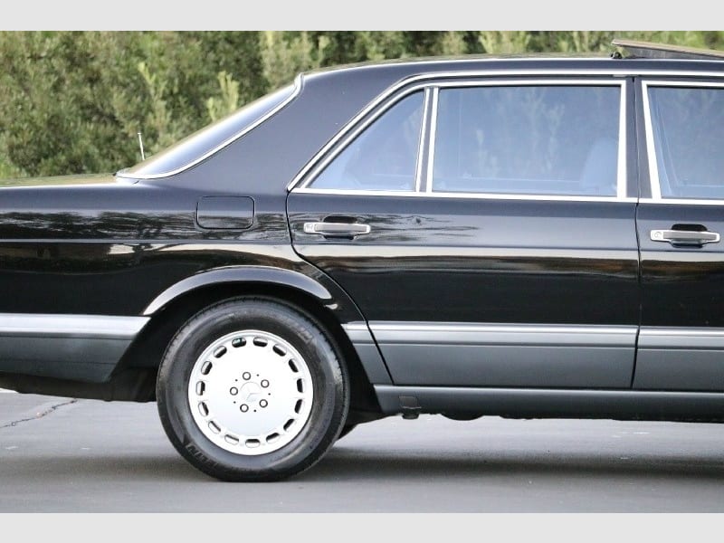 Mercedes-Benz 420 Series 1989 price $6,995