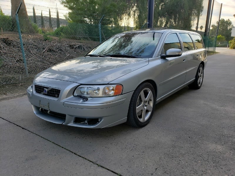 Volvo V70R 2007 price $14,800