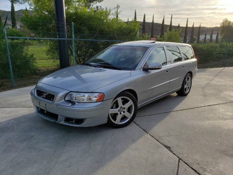 Volvo V70R 2007 price $14,800