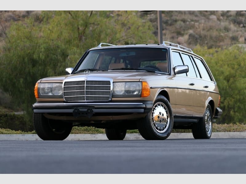 Mercedes-Benz 300 Series 1983 price $29,250