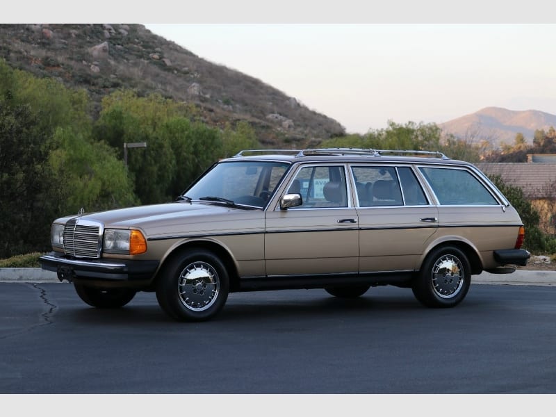 Mercedes-Benz 300 Series 1983 price $29,250