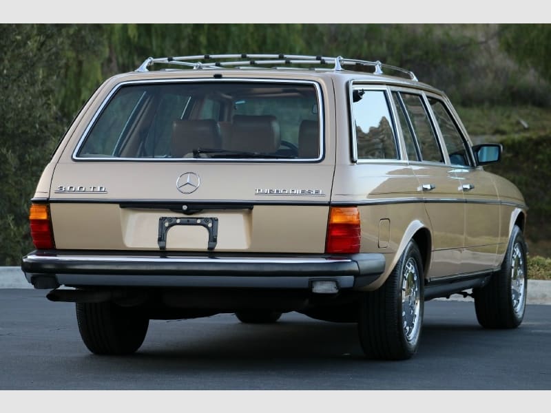 Mercedes-Benz 300 Series 1983 price $29,250