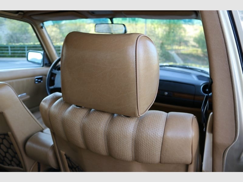 Mercedes-Benz 300 Series 1983 price $29,250