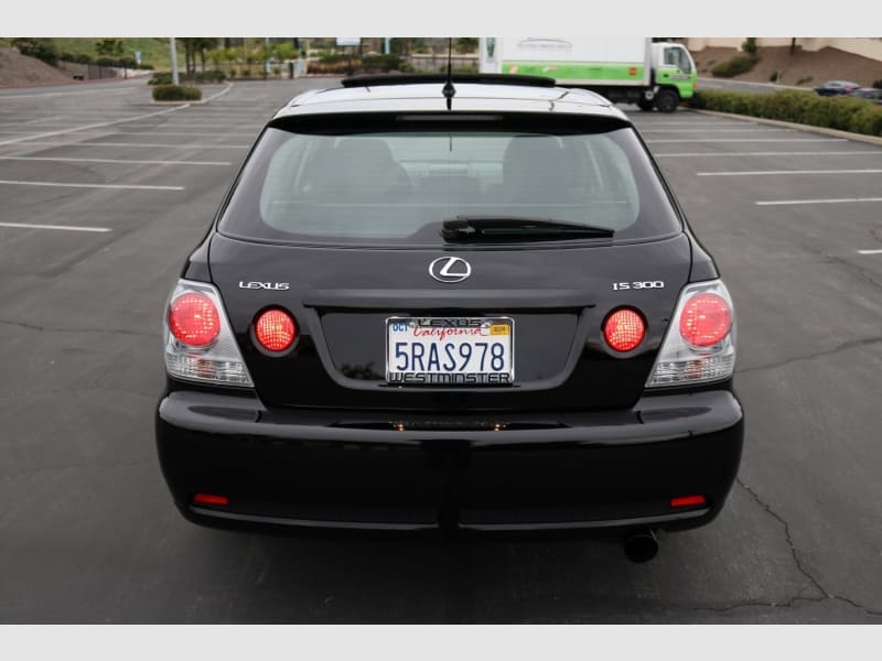 Lexus IS 300 2005 price $13,750