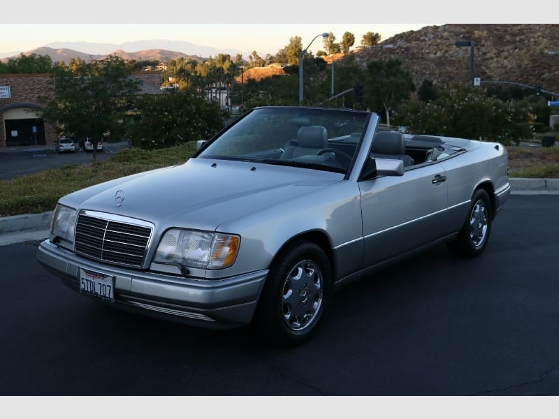 Mercedes-Benz E320 1995 price $25,750