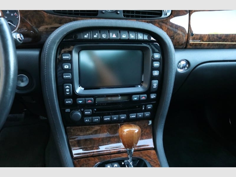 Jaguar XJ 2008 price $31,000