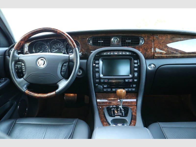 Jaguar XJ 2008 price $31,000