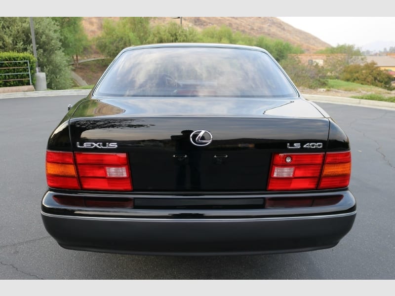 Lexus LS 400 1997 price $22,000