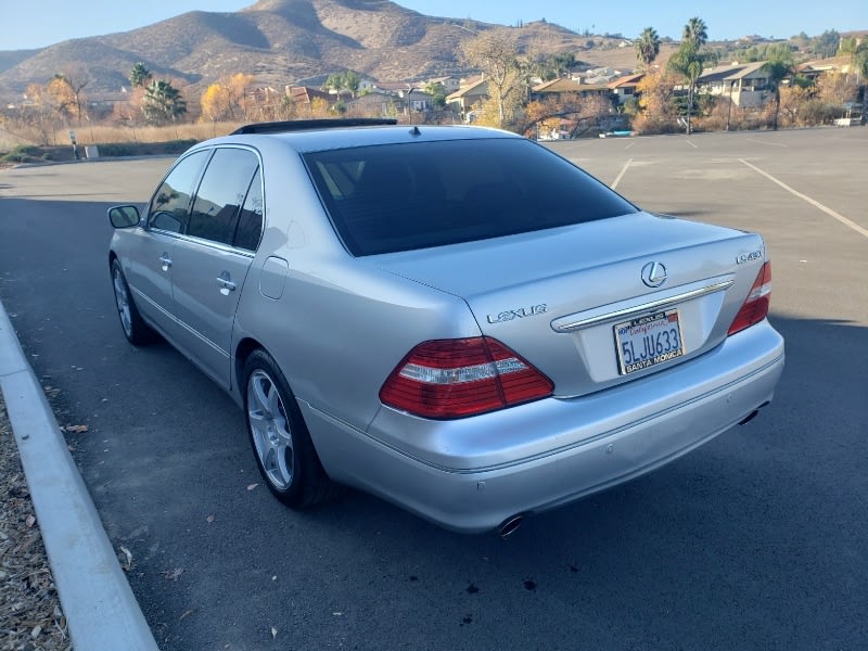 Lexus LS 430 2005 price $12,995