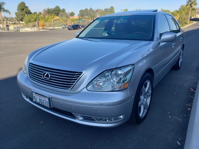 Lexus LS 430 2005 price $12,995