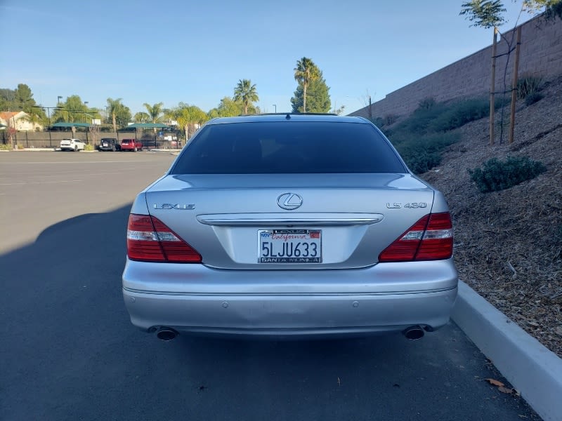 Lexus LS 430 2005 price $12,995