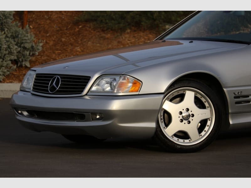 Mercedes-Benz SL-Class 2001 price $0
