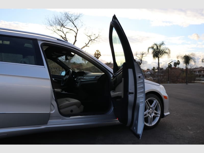 Mercedes-Benz E-Class 2011 price $24,750