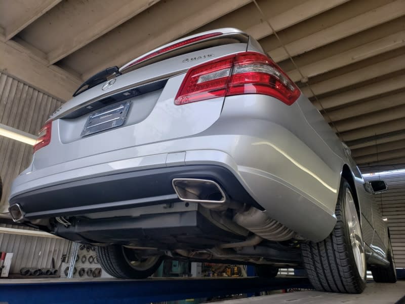 Mercedes-Benz E-Class 2011 price $24,750